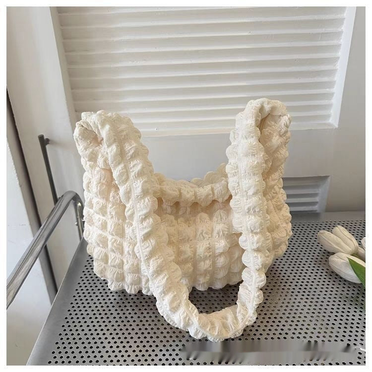 Sac cabas en maille – Effet doudou et style tendance