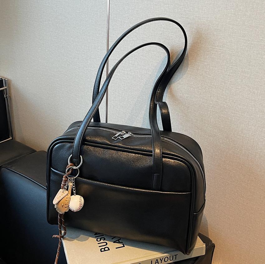 Sac à main carré bandoulière chic