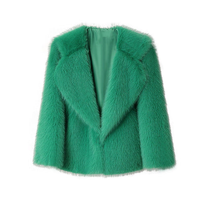 Veste courte en fausse fourrure – Douceur cocoon et élégance