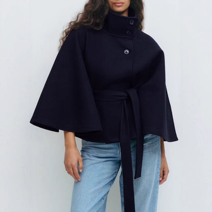Veste Cape Dramatique Féminine