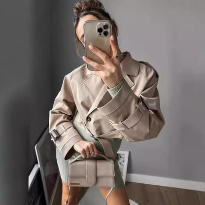 Veste trench courte – Ceinture élégante et coupe moderne