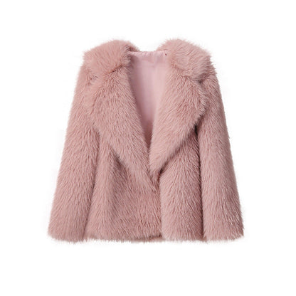 Veste courte en fausse fourrure – Douceur cocoon et élégance
