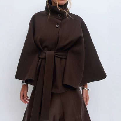 Veste Cape Dramatique Féminine