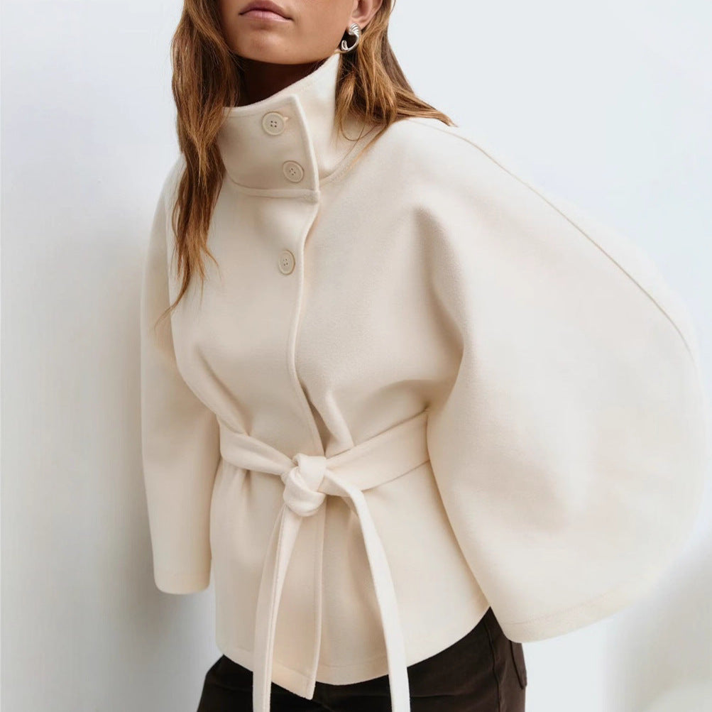 Veste Cape Dramatique Féminine