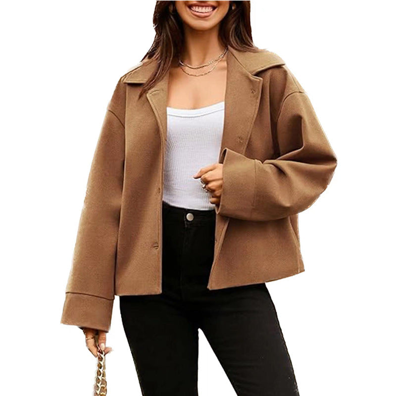 Veste trench courte – Esprit chic et urbain