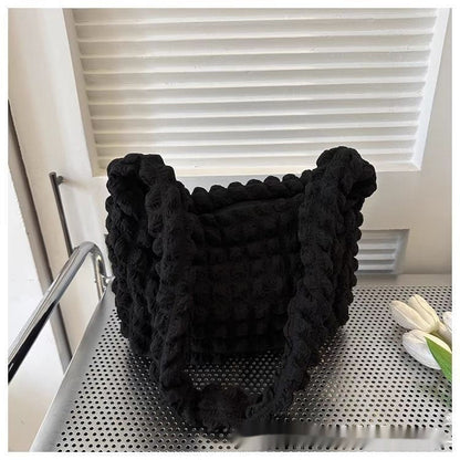Sac cabas en maille – Effet doudou et style tendance